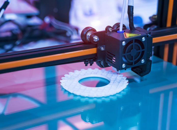 Here are some Pros and cons of 3D Printing Technology